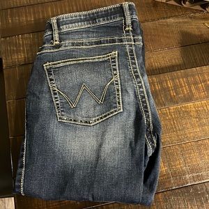 Wrangler Q Baby ultimate riding jeans. Size 7/8 34 inseam.